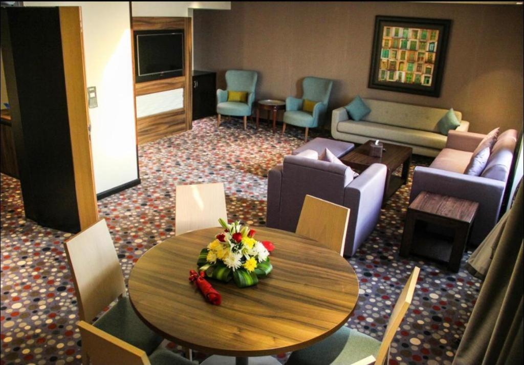 Golden Tulip Al Khobar Hotel Екстериор снимка