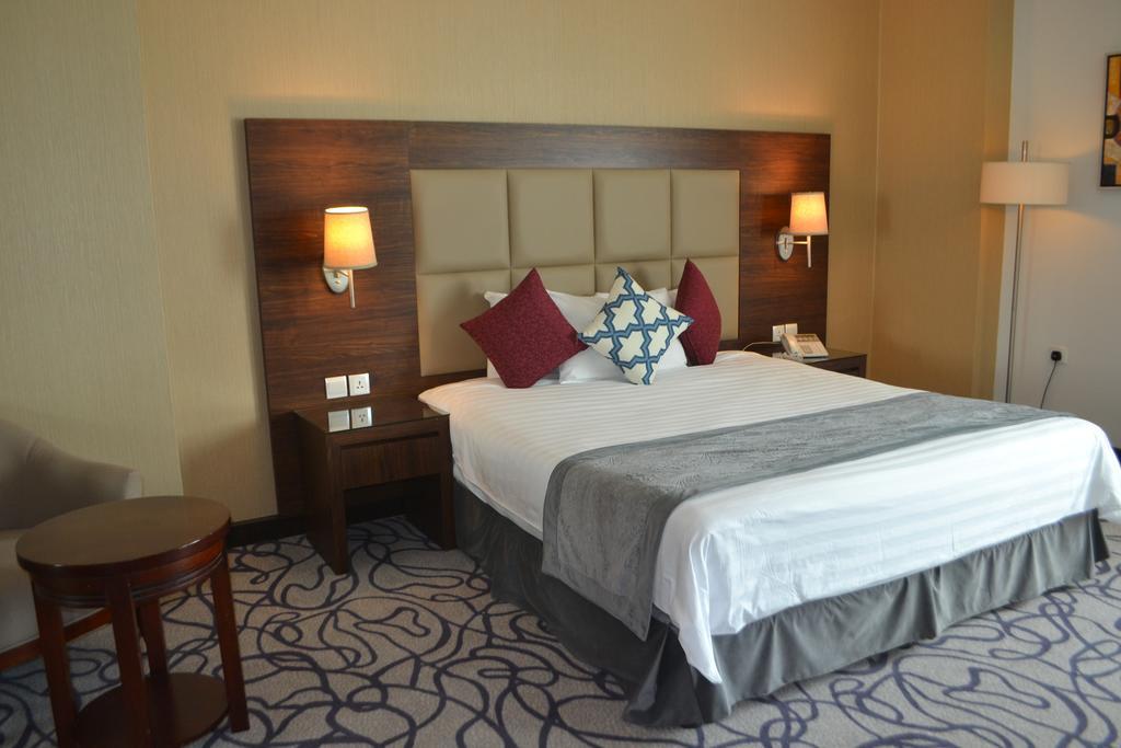 Golden Tulip Al Khobar Hotel Екстериор снимка