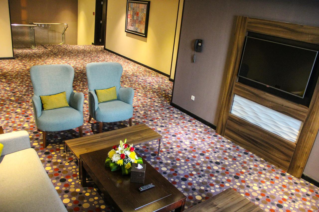 Golden Tulip Al Khobar Hotel Екстериор снимка